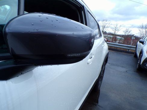 Used 2024 Subaru Crosstrek 2.5i Limited image 4