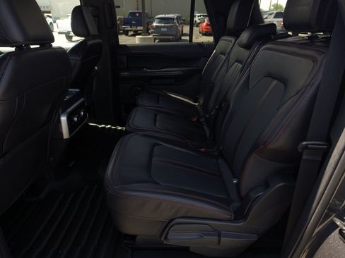 Certified 2022 Ford Expedition Max Limited AWD/4WD image 8