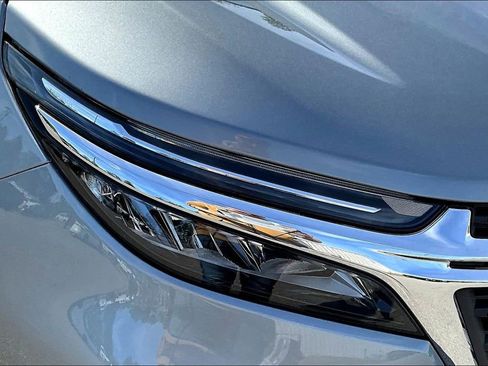 Used 2024 Chevrolet Equinox LT image 34