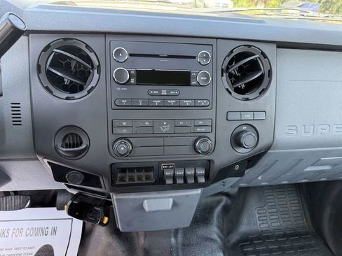 Used 2014 Ford F450 XL w/ Power Equipment Group image 29