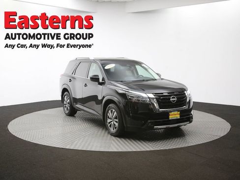 Used 2022 Nissan Pathfinder SL image 52