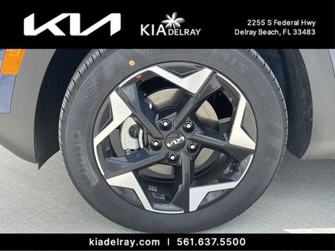 New 2026 Kia Seltos EX FWD image 31