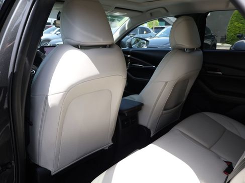 Used 2022 MAZDA CX-30 AWD 2.5 S w/ Premium Package image 18