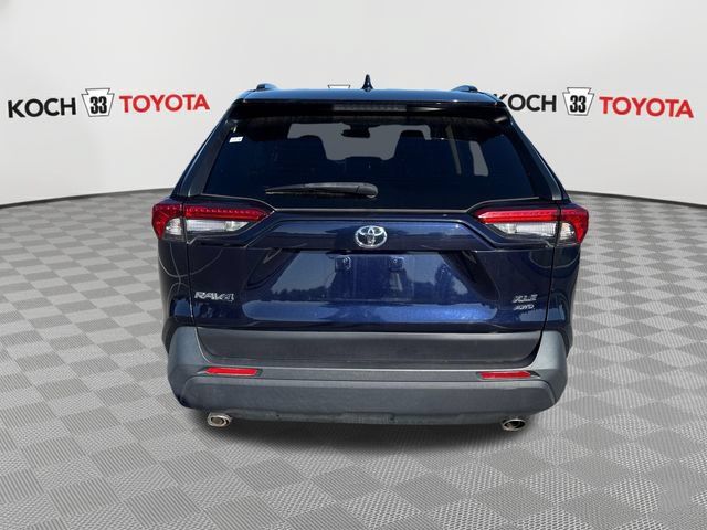 Used 2023 Toyota RAV4 XLE w/ XLE Grade Weather Package AWD/4WD image 7