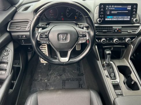 Used 2019 Honda Accord Sport image 14