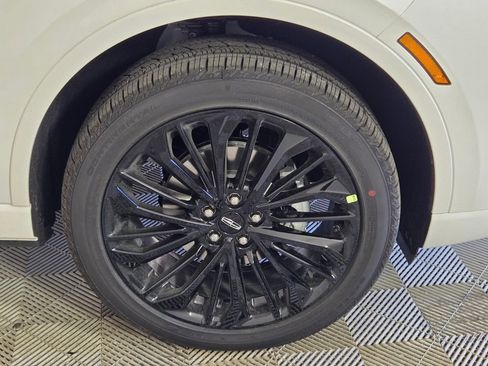 New 2026 Lincoln Corsair Premiere image 18