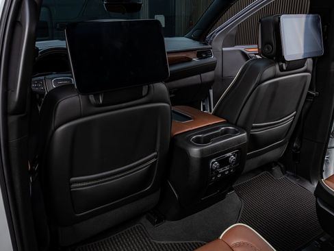 Used 2024 GMC Yukon Denali Ultimate image 34