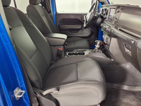 Used 2022 Jeep Wrangler Unlimited Sport AWD/4WD image 9