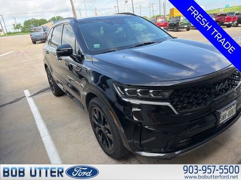 Used 2023 Kia Sorento SX AWD/4WD image 2
