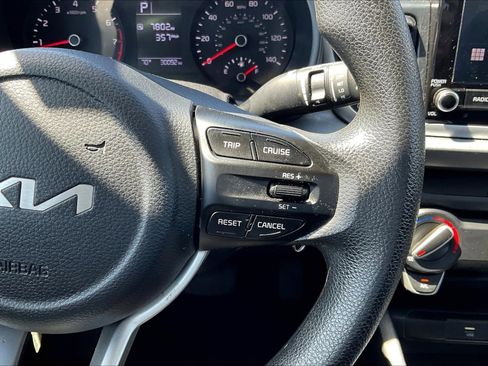 Used 2023 Kia Rio S image 19