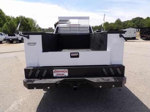 Used 2025 Chevrolet Silverado 3500 W/T w/ WT/CX Safety Package AWD/4WD image 6