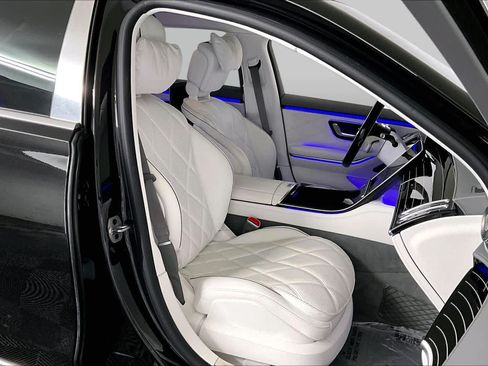 Certified 2023 Mercedes-Benz Maybach S 580 4MATIC image 8