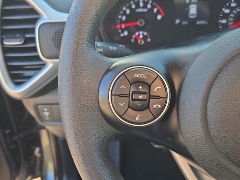 Certified 2022 Kia Soul LX image 30