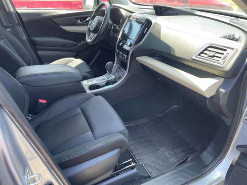 Used 2019 Subaru Ascent Premium w/ Popular Package #2 AWD/4WD image 3