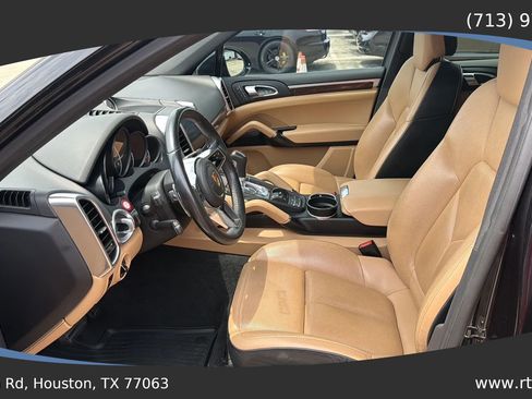 Used 2018 Porsche Cayenne AWD/4WD image 22