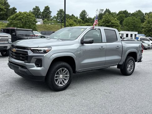 New 2025 Chevrolet Colorado LT w/ LT Convenience Package RWD image 4