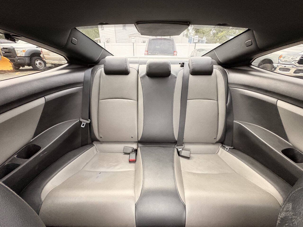Used 2016 Honda Civic Touring image 18