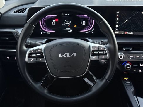 Used 2025 Kia Telluride S AWD/4WD image 29