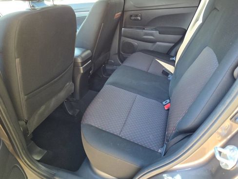 Used 2018 Mitsubishi Outlander Sport ES FWD image 14
