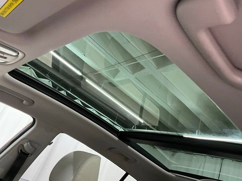 Used 2022 Kia Sportage EX w/ EX Technology Package image 20