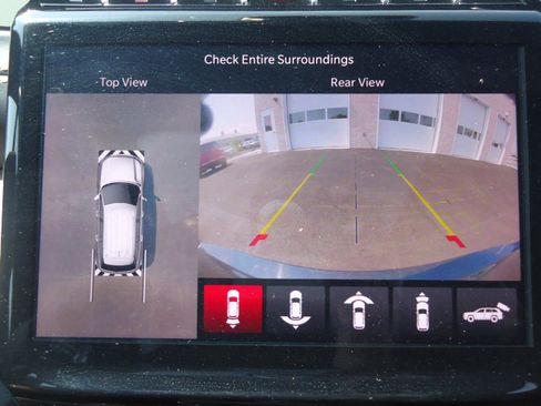 Used 2021 Jeep Grand Cherokee L Summit w/ Luxury Tech Group V image 19