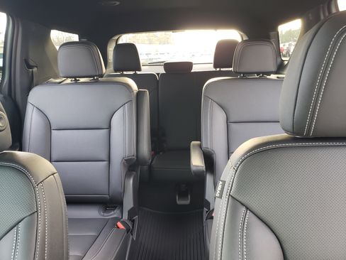 New 2026 Chevrolet Traverse LT w/ Midnight/Sport Edition image 32