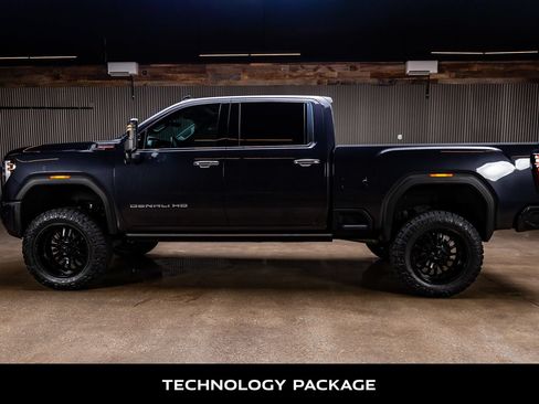 Used 2024 GMC Sierra 2500 Denali w/ Denali Reserve Package AWD/4WD image 6