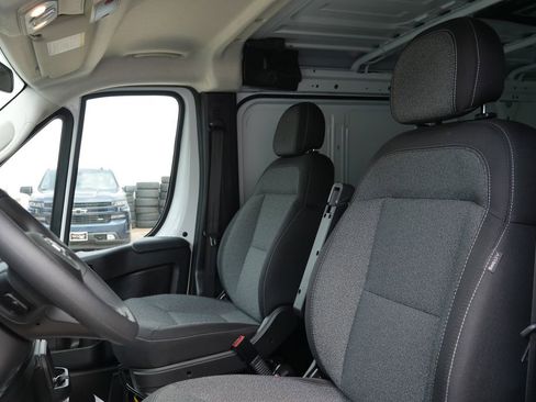 Used 2024 RAM ProMaster 1500 w/ Convenience Group FWD image 9