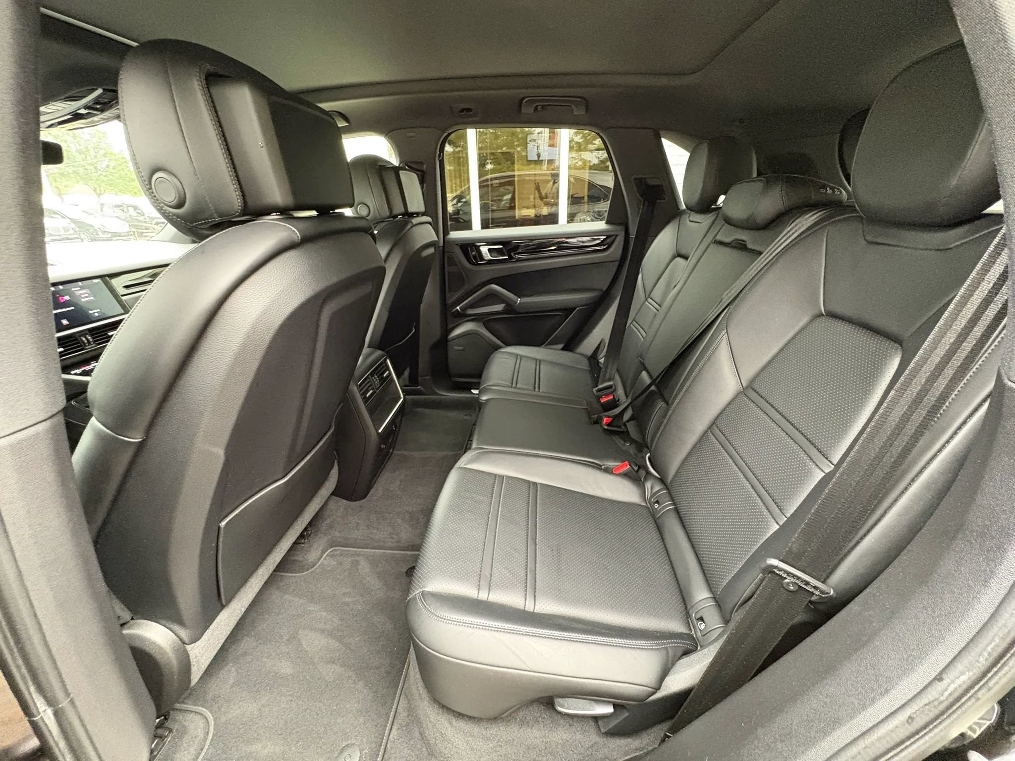 Used 2021 Porsche Cayenne S AWD/4WD image 26