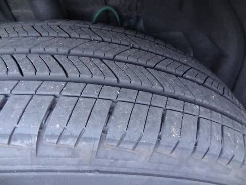 Used 2023 Toyota RAV4 Limited image 16