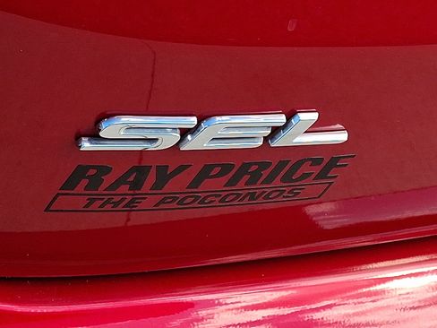 Certified 2022 Ford Edge SEL w/ Convenience Package image 30