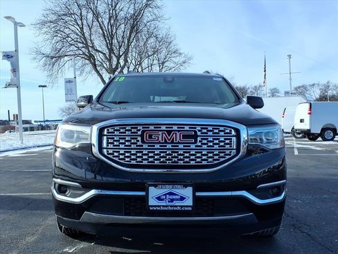 Used 2018 GMC Acadia Denali w/ Technology Package image 2