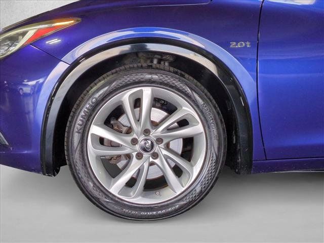 Used 2017 INFINITI QX30 Premium FWD image 22