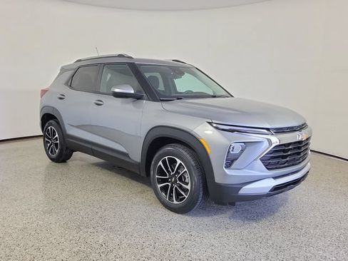 Used 2024 Chevrolet TrailBlazer LT FWD image 4