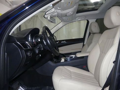 Used 2019 Mercedes-Benz GLS 450 4MATIC image 23