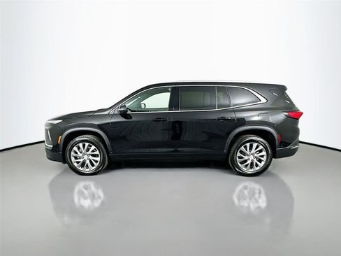 Used 2025 Buick Enclave Preferred w/ Super Cruise Package image 8
