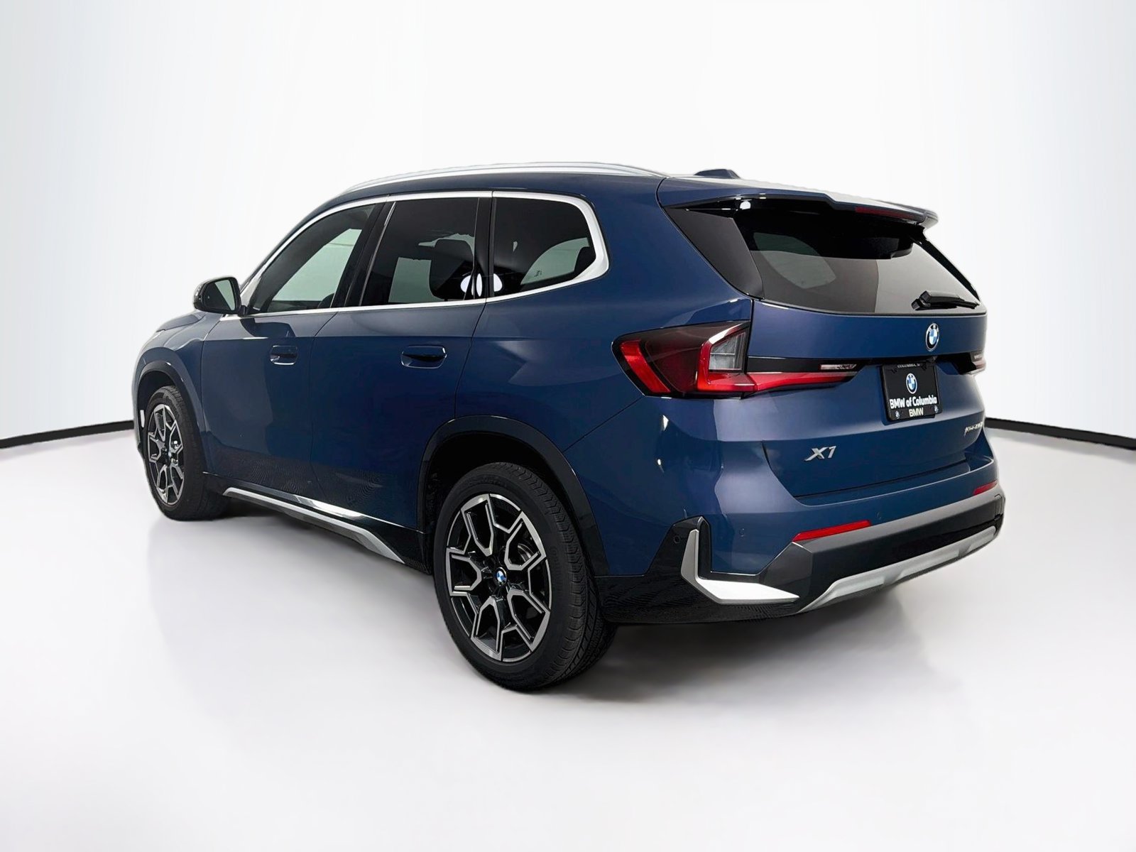 Used 2026 BMW X1 xDrive28i AWD/4WD image 5