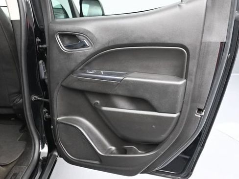 Used 2018 Chevrolet Colorado LT AWD/4WD image 13