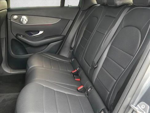 Used 2020 Mercedes-Benz GLC 300 4MATIC image 19