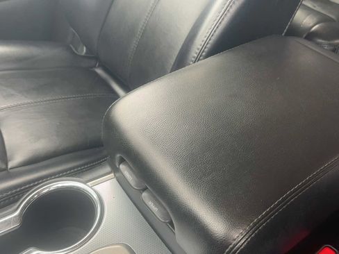 Used 2019 Nissan Pathfinder SL FWD image 24