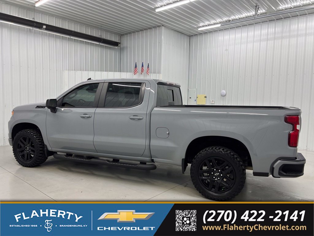 Used 2025 Chevrolet Silverado 1500 RST AWD/4WD image 5
