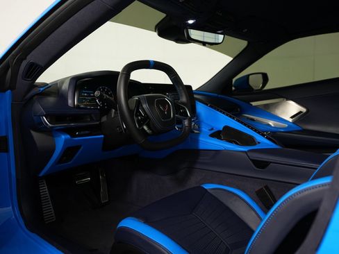Used 2024 Chevrolet Corvette Stingray Premium Conv w/ Battery Protection Package RWD image 10