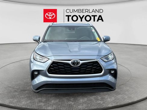 Used 2023 Toyota Highlander XLE FWD image 8