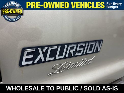 Used 2005 Ford Excursion Limited AWD/4WD image 33