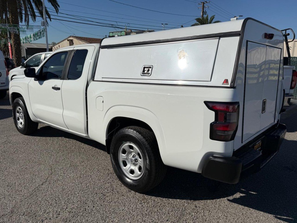 Used 2022 Nissan Frontier S RWD image 9
