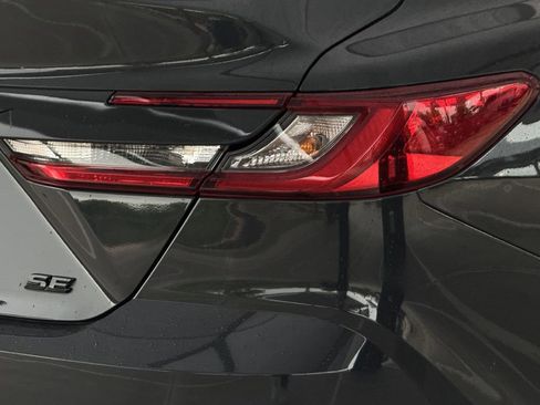 Used 2025 Toyota Camry SE FWD image 11