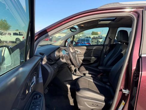 Used 2018 Buick Encore Sport Touring FWD image 13