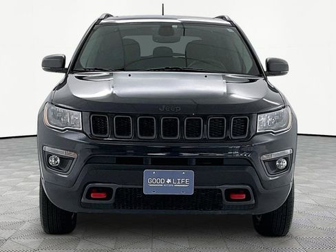 Used 2018 Jeep Compass Trailhawk w/ Leather Interior Group AWD/4WD image 2