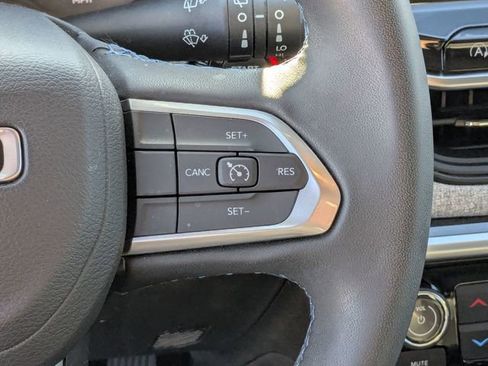 Certified 2022 Jeep Compass Latitude image 16