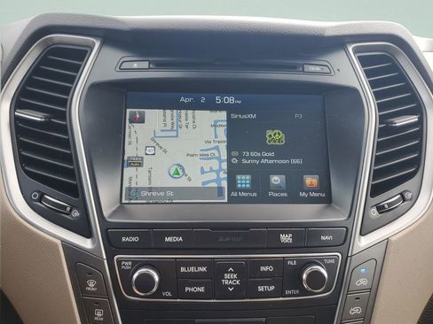 Used 2017 Hyundai Santa Fe SE image 21